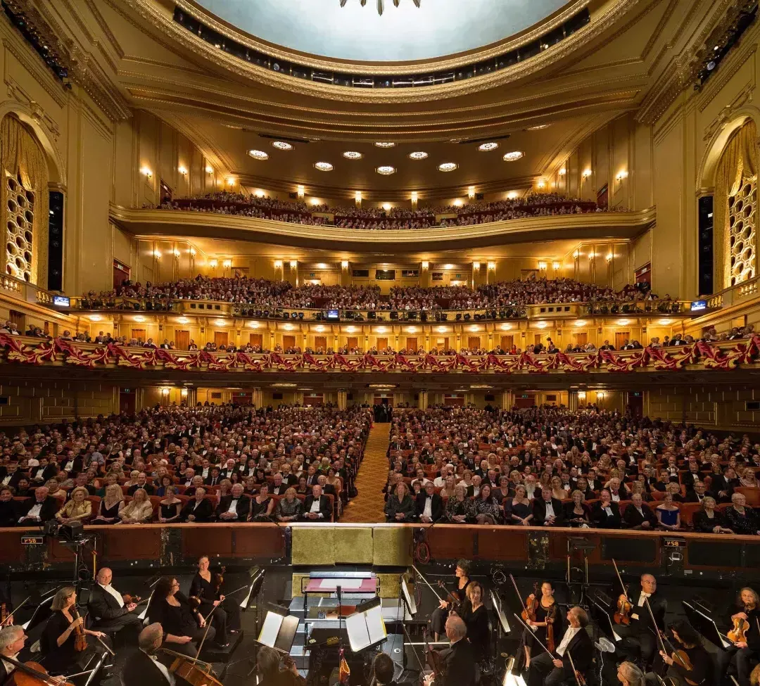 这首交响曲正在战争纪念歌剧院准备歌剧演出。. 加州贝博体彩app.
